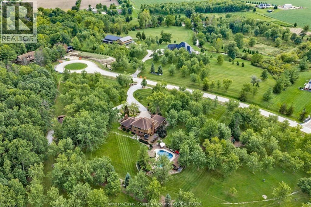 4024 Hickory Acres Drive, Harrow