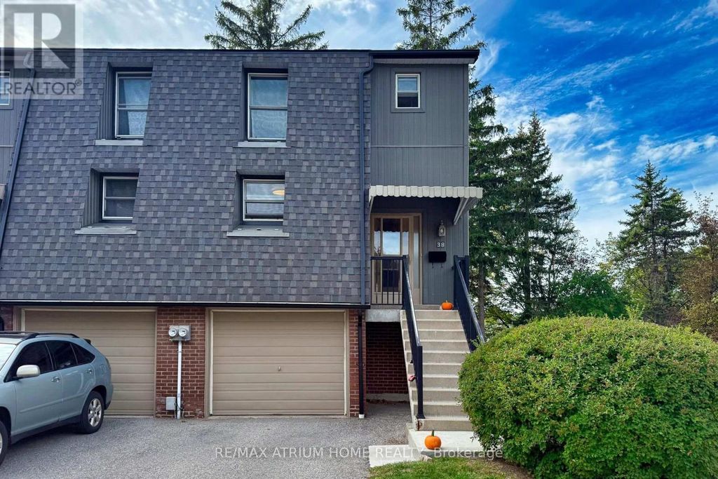 38 Purple Sageway, Toronto (hillcrest Village)
