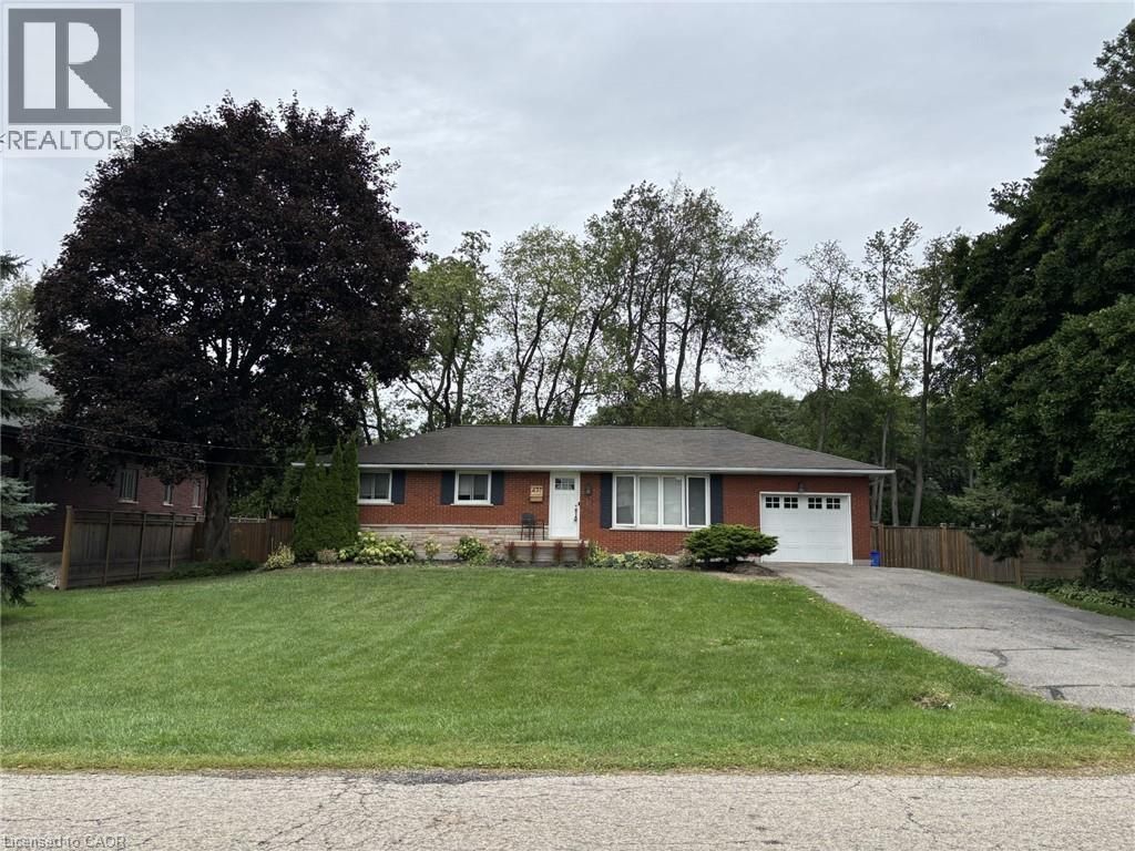 471 Gray Court Drive, Ancaster