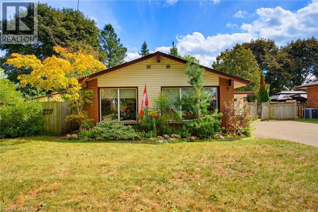 11 Redwood Road, Brantford