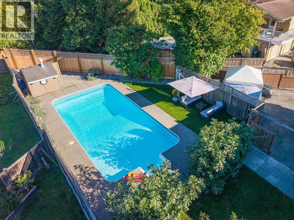 781 Pinemont Avenue, Port Coquitlam