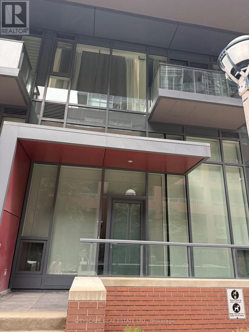Th03 - 20 Bruyers Mews, Toronto (niagara)