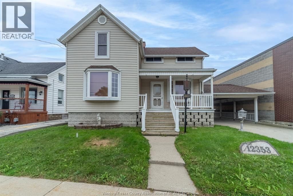 12353 Tecumseh Road East, Tecumseh