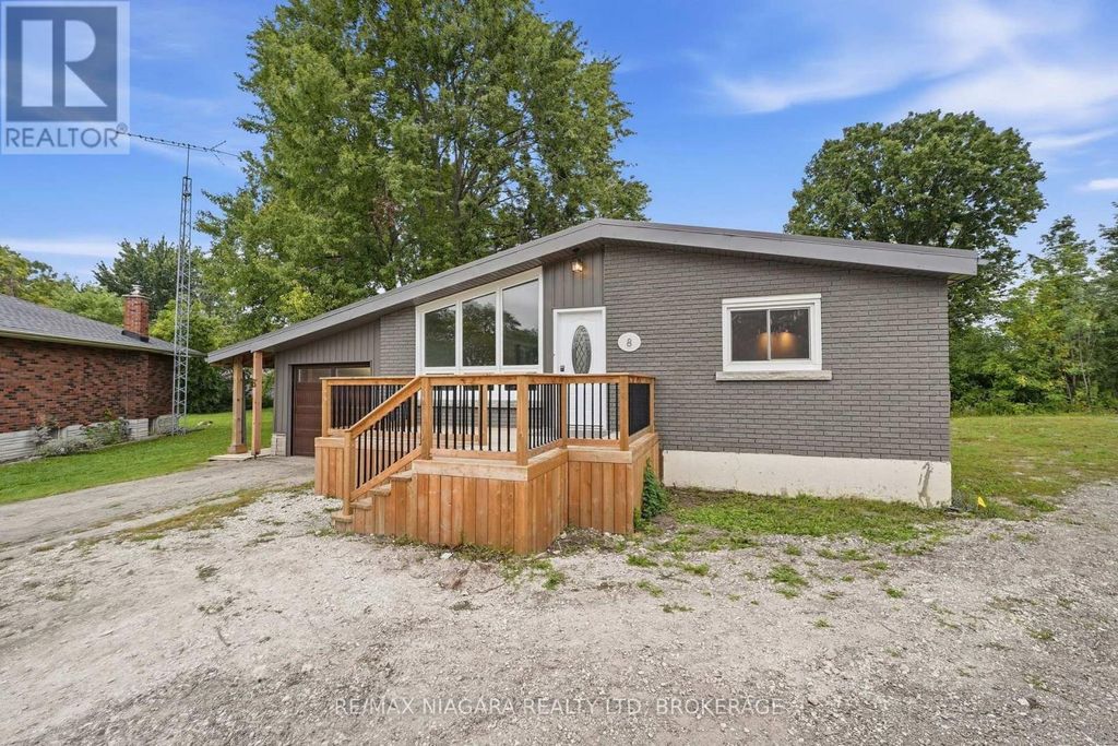 8 North Crescent Drive N, Welland (dain City)