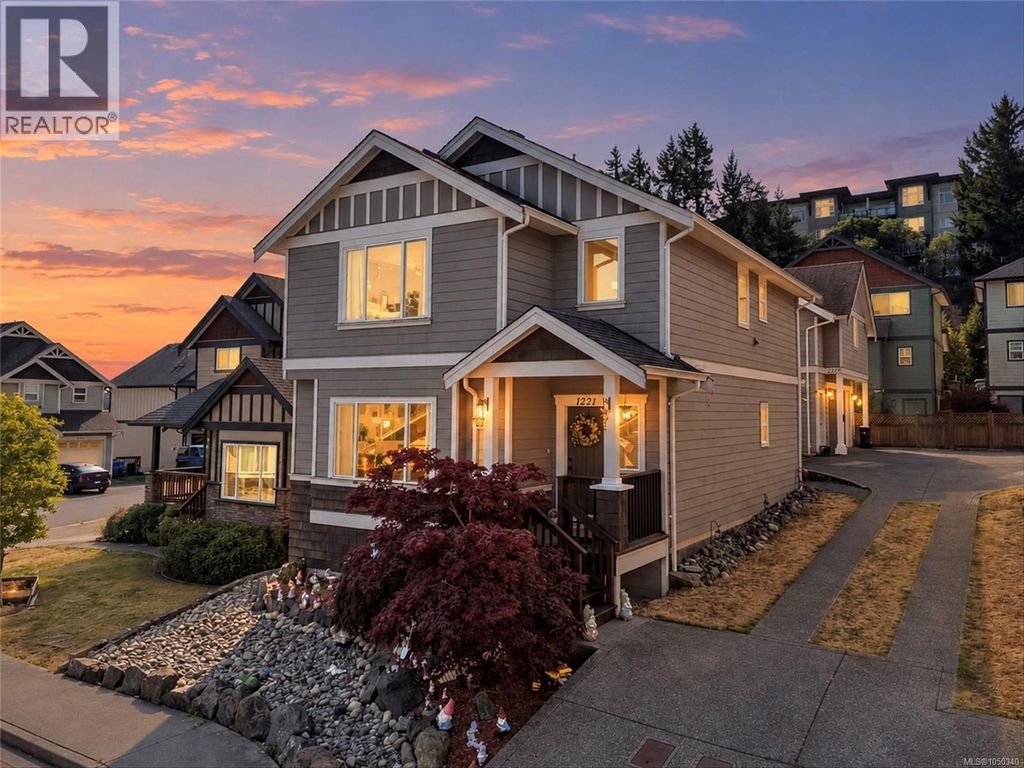 1221 Freshwater Cres, Langford