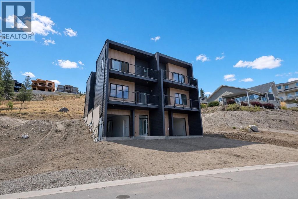 2830 Evergreen Drive Unit# 101, Penticton
