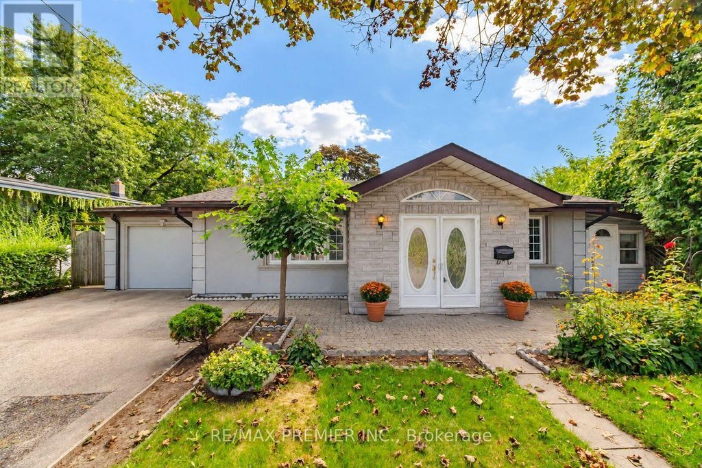 1474 South Service Road, Mississauga (mineola)