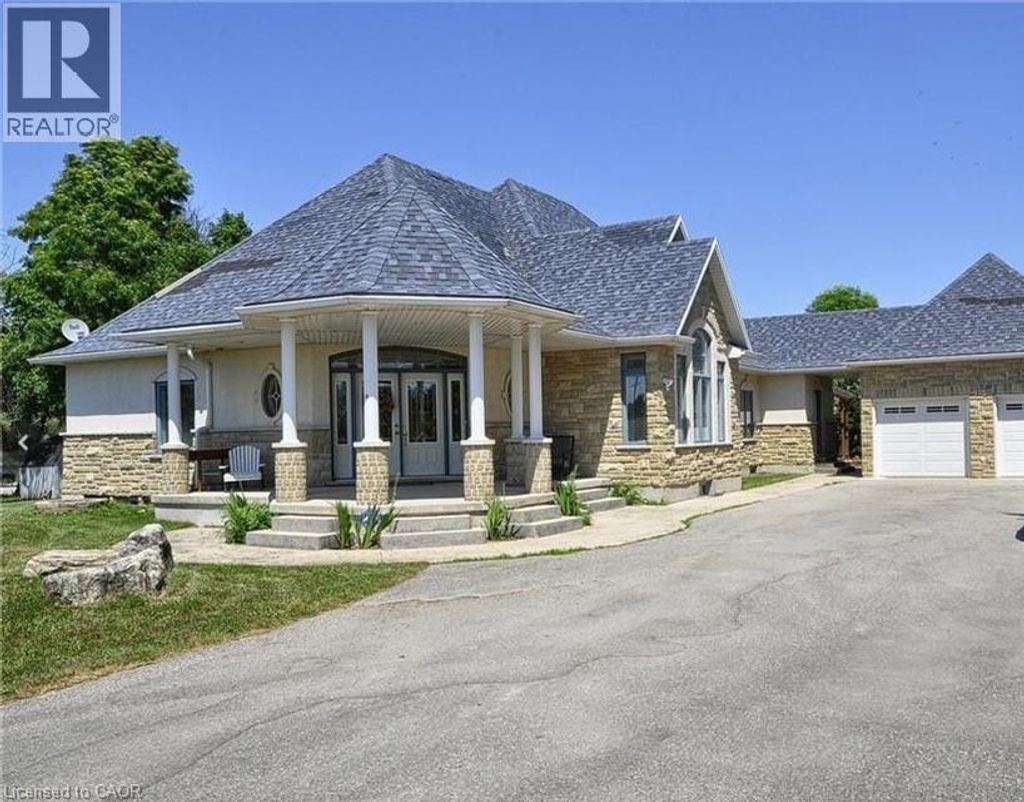 915 Briardean Road, Cambridge