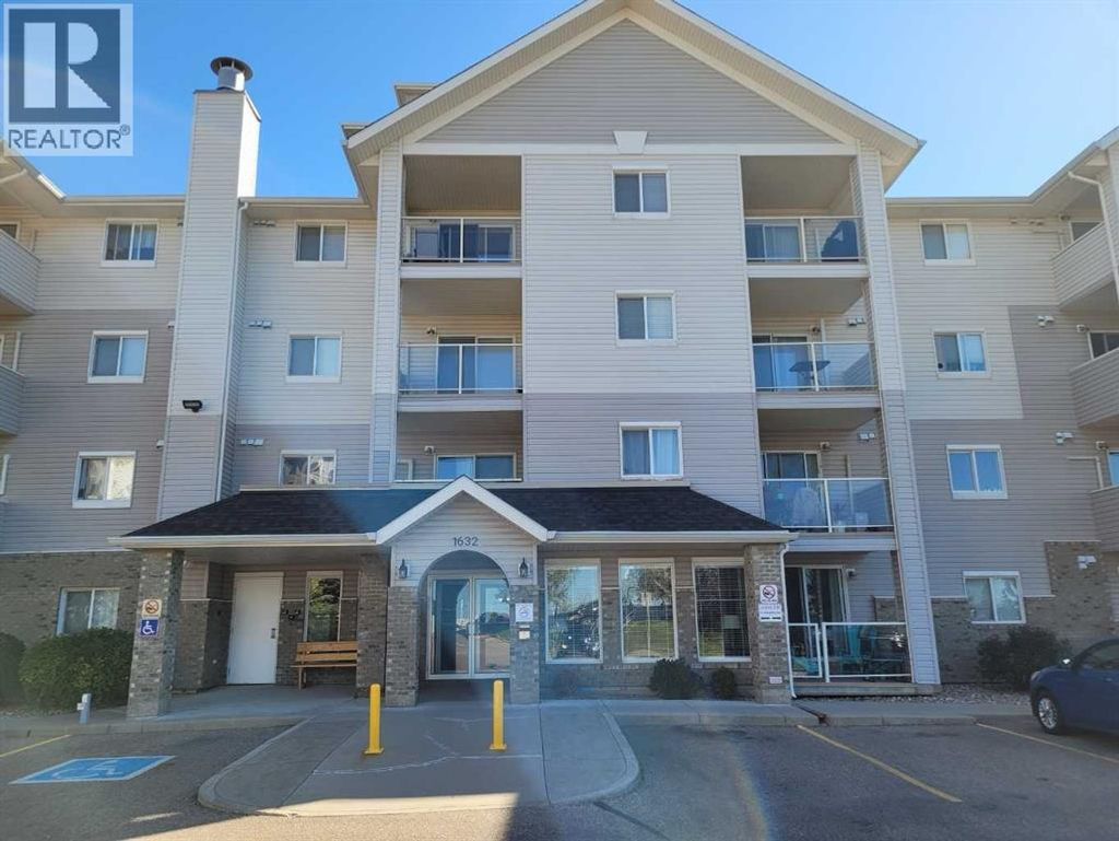 320, 1632 Saamis Drive Nw, Medicine Hat