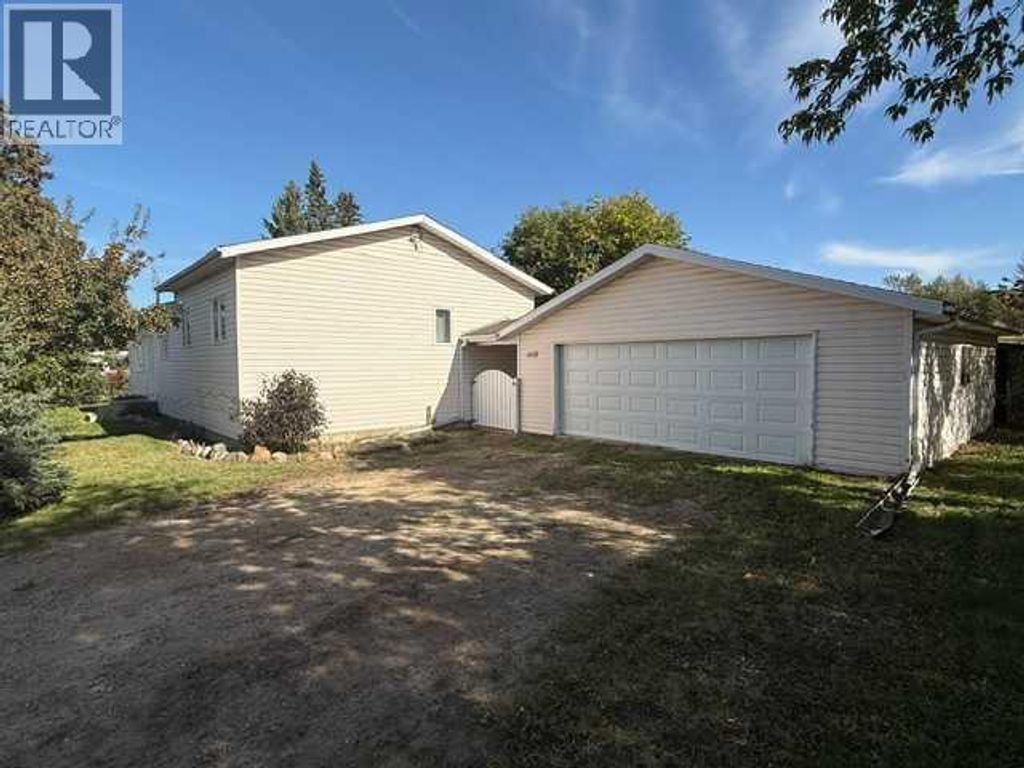11137 92 Street, Peace River
