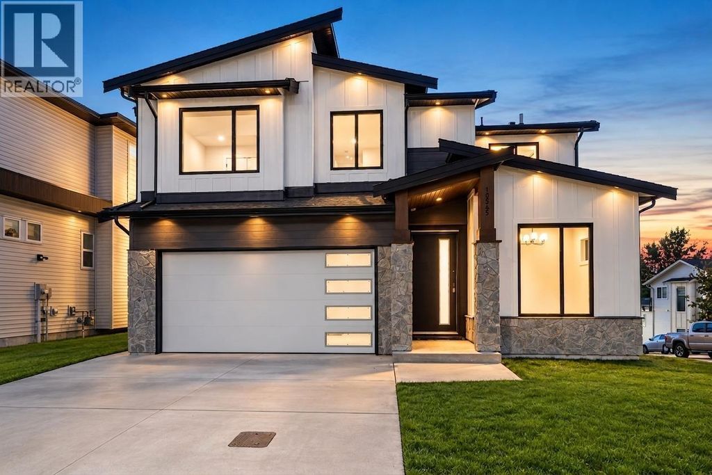 10545 Mcveety Street, Maple Ridge
