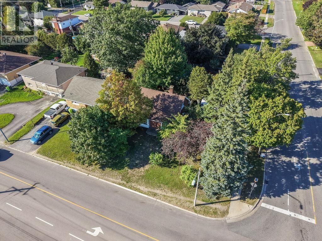 15 Grand Blvd, Sault Ste. Marie