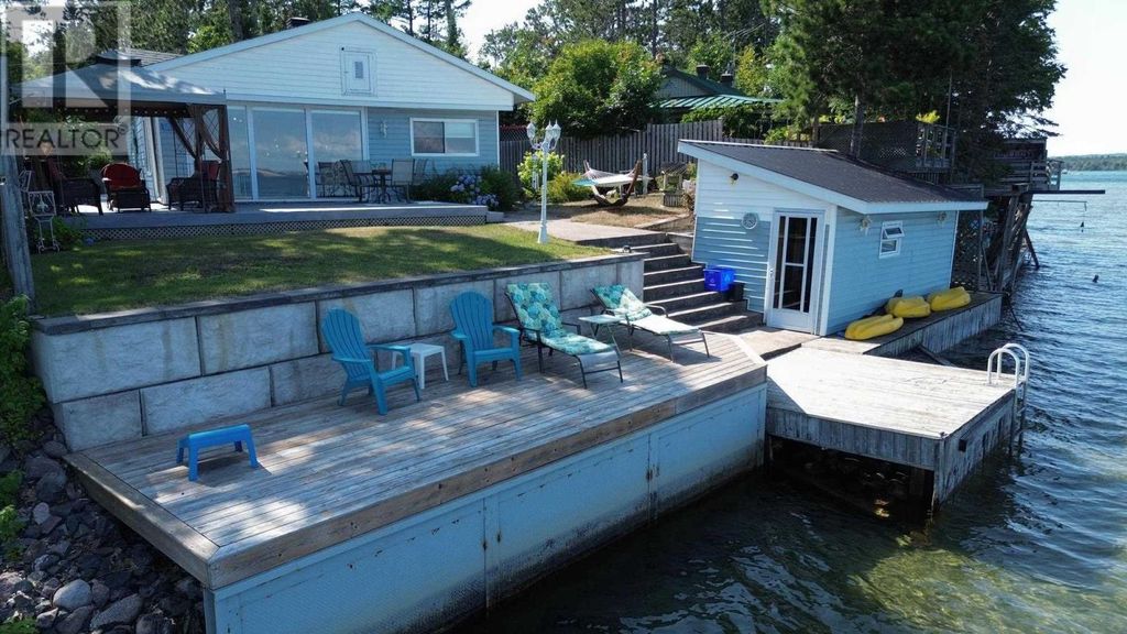 484 Red Pine Dr, Sault Ste. Marie