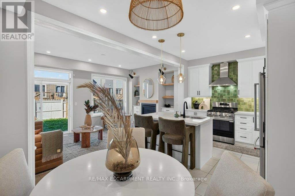 347 Raymond Road, Hamilton (meadowlands)