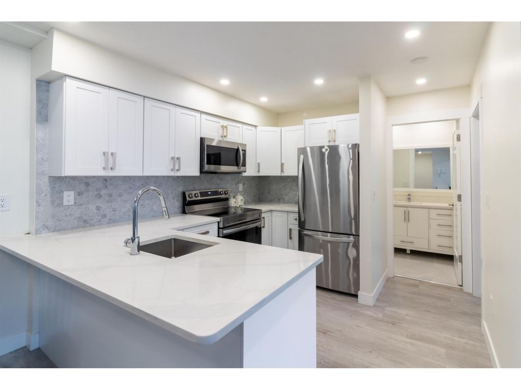 12 7115 134 Street, Surrey