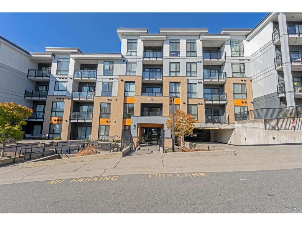 A207 20087 68 Avenue, Langley