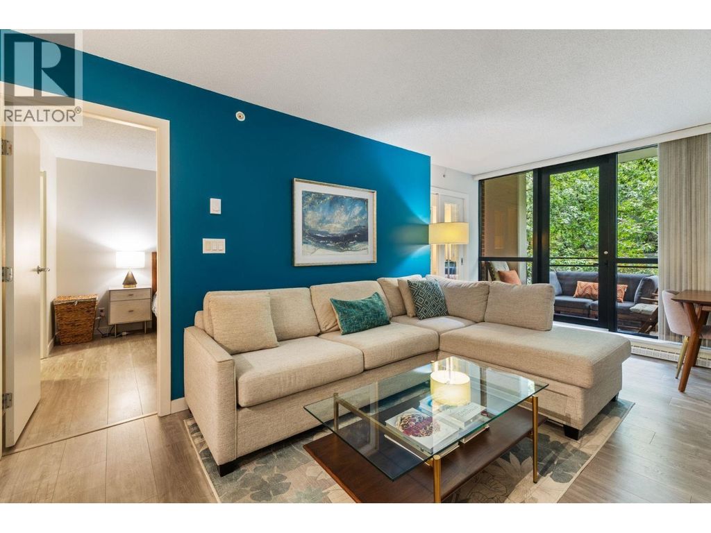 306 977 Mainland Street, Vancouver