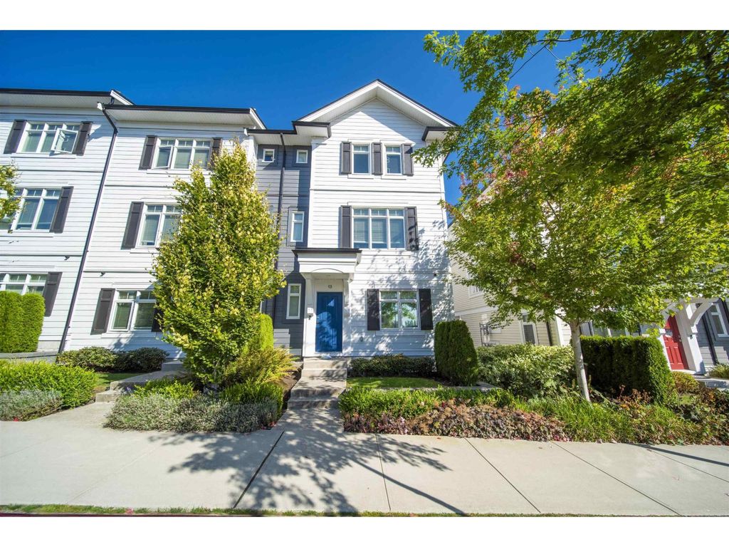 13 2070 Oak Meadows Drive, Surrey