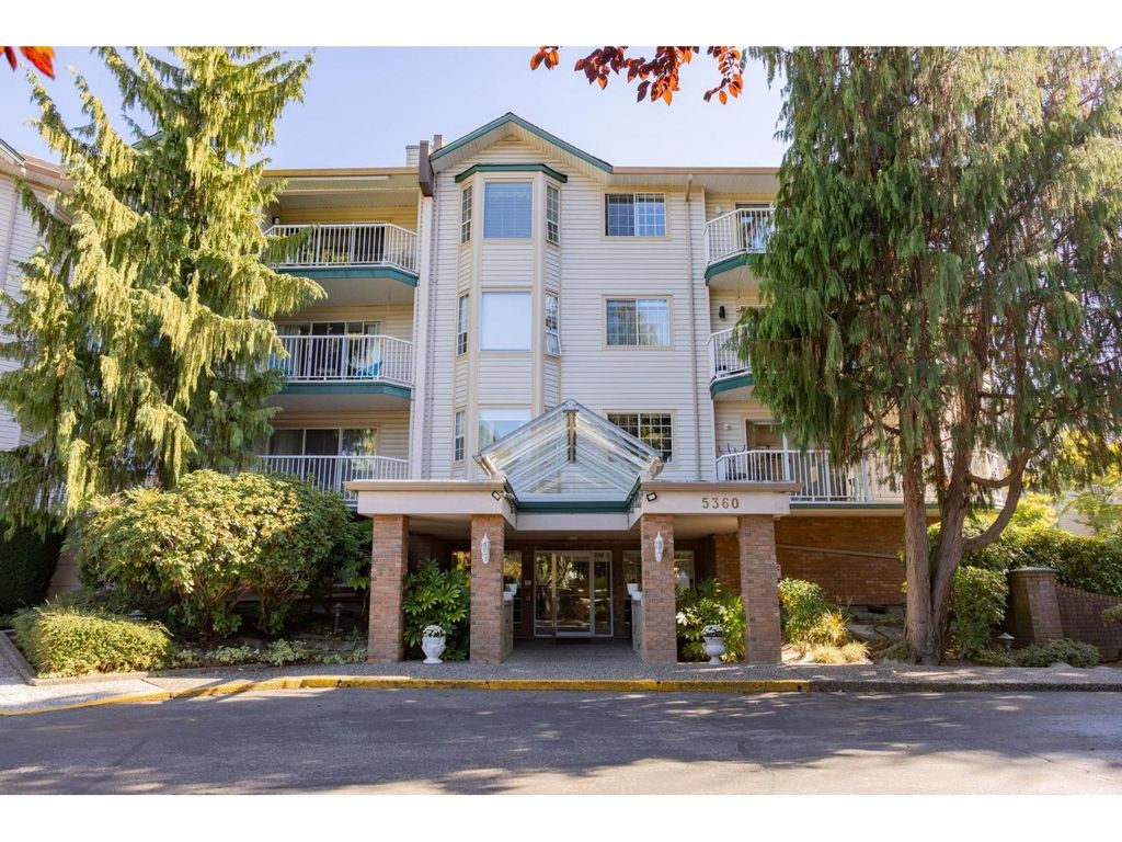 305 5360 205 Street, Langley