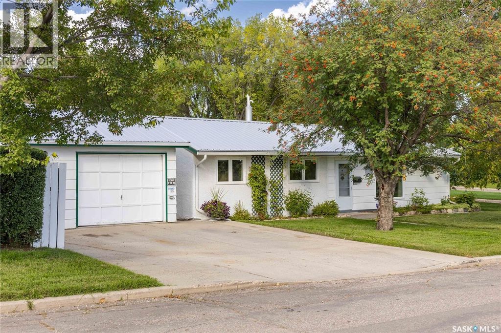 537 T Avenue S, Saskatoon