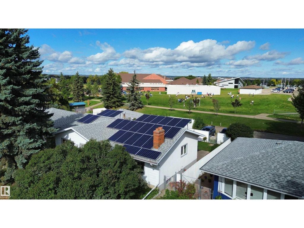 21 Burlington Av, Spruce Grove
