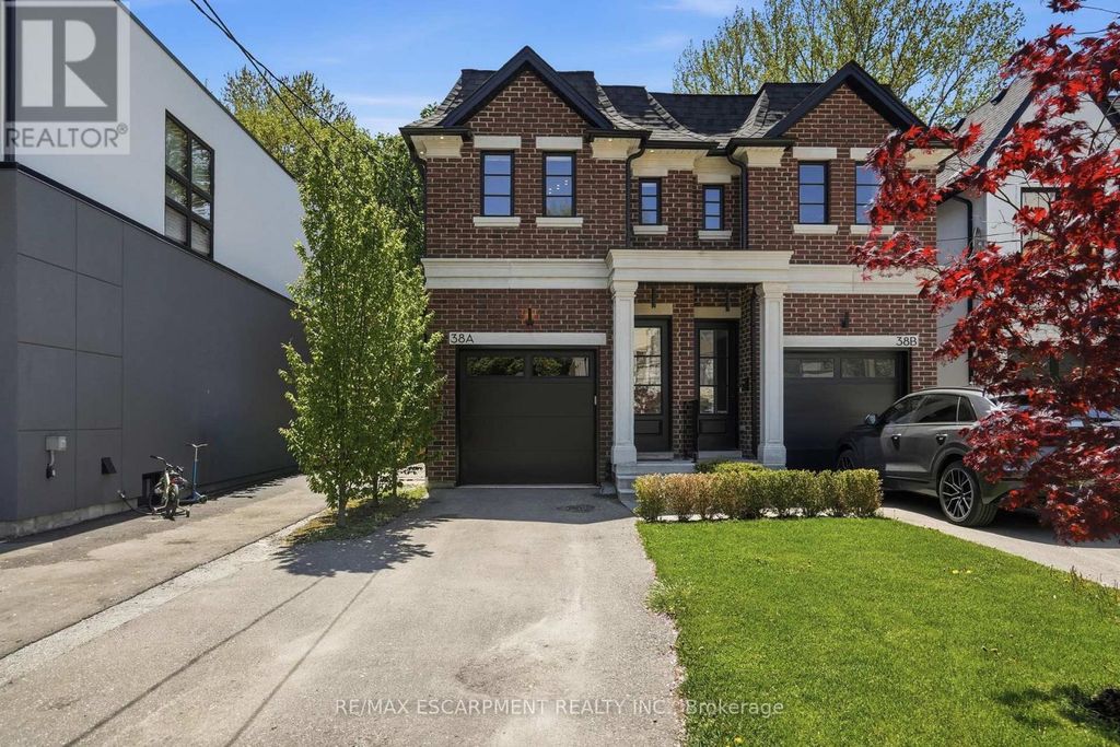 38a Maple Avenue N, Mississauga (port Credit)