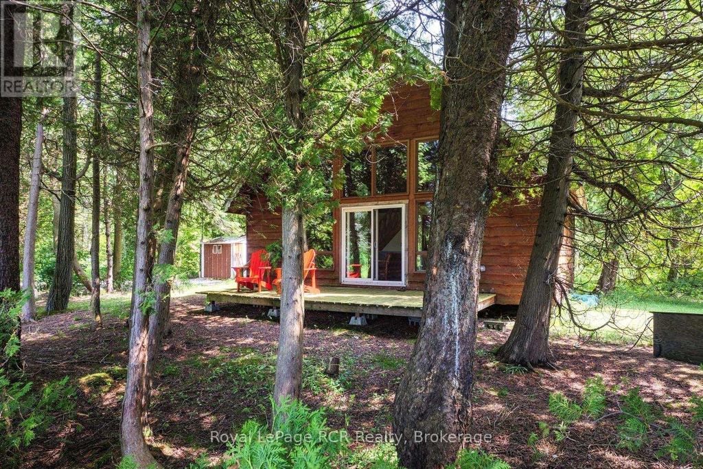 16 Youngs Drive, South Bruce Peninsula
