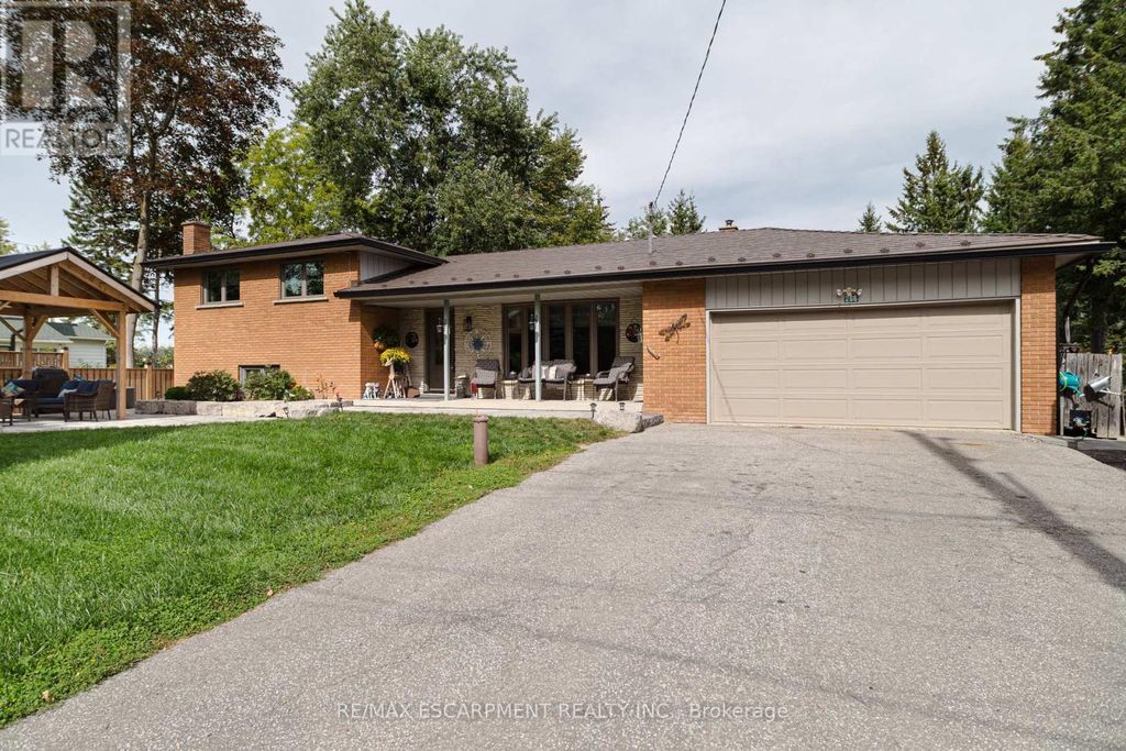 266 Goose Alley, Uxbridge
