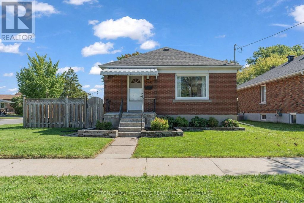 945 Victoria Street, Kingston (east Of Sir John A. Blvd)