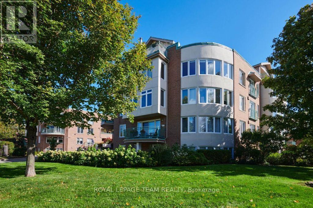 101c - 997 North River Road, Ottawa