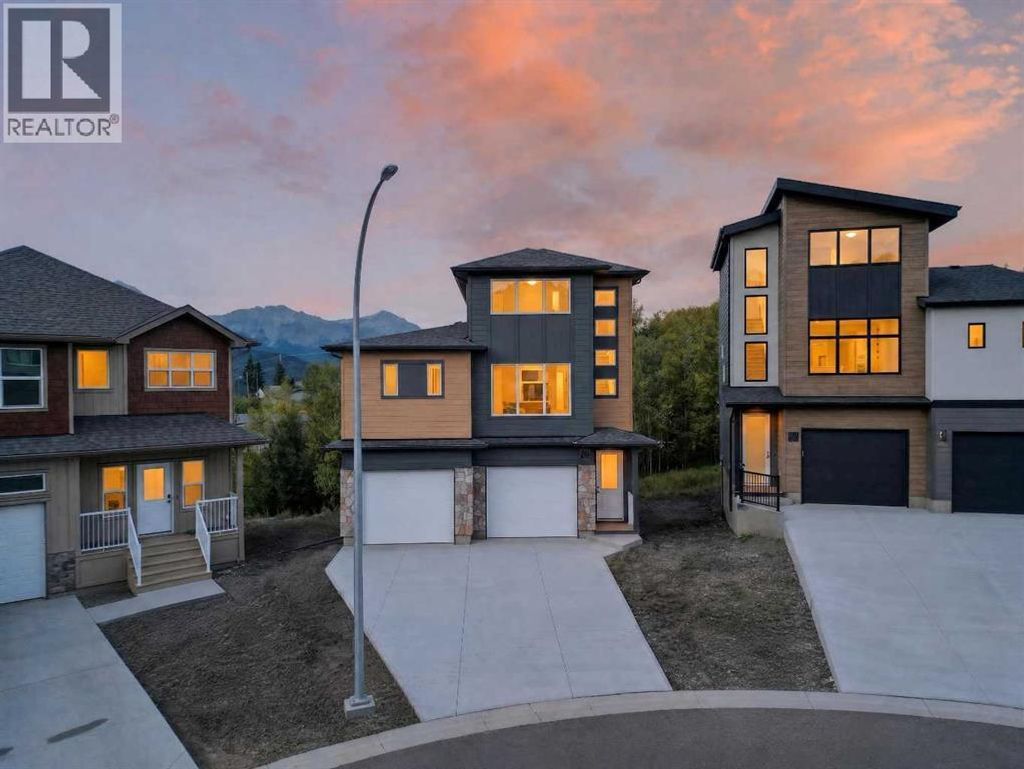 8602 25 Avenue, Coleman