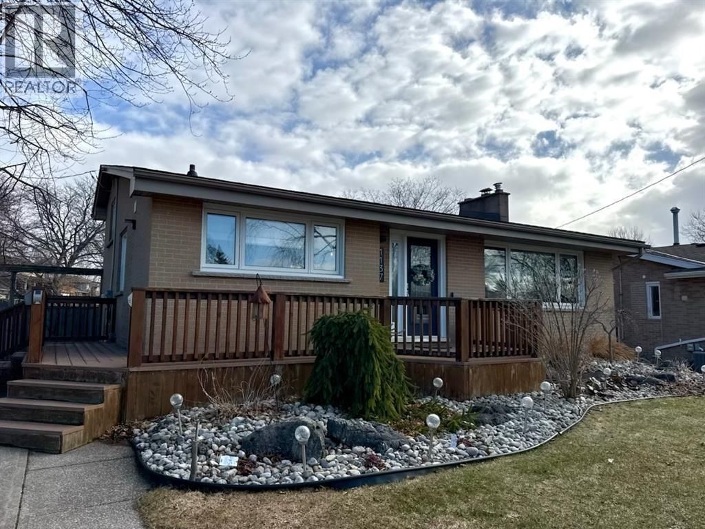 1137 Gurd Street, Sarnia