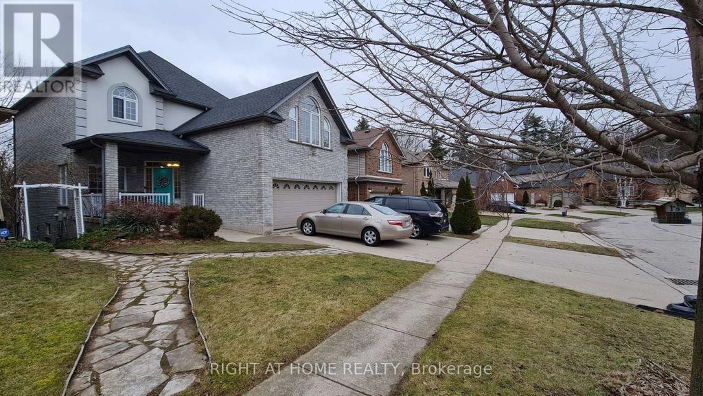 2 - 172 Lena Crescent, Cambridge