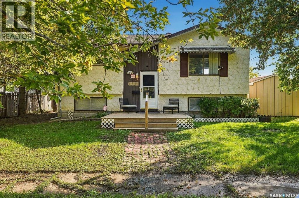 315 Lewis Street, Pense