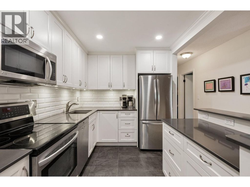 209 310 E 3rd Street, North Vancouver