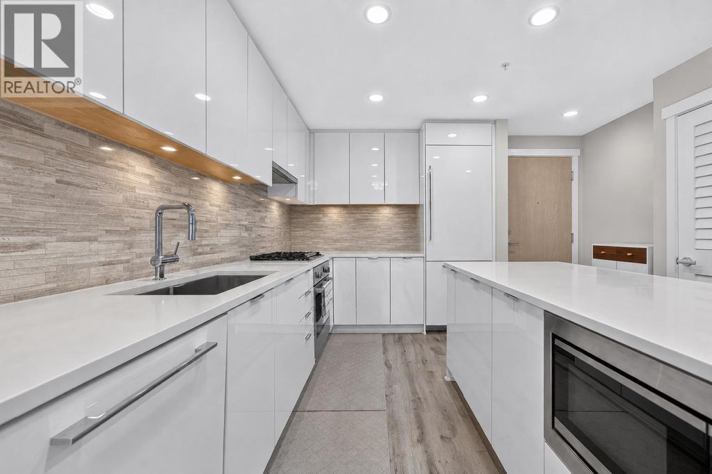 307 9233 Odlin Road, Richmond