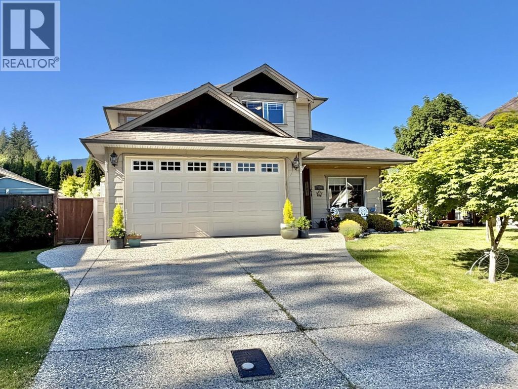 910 Oceanmount Boulevard, Gibsons