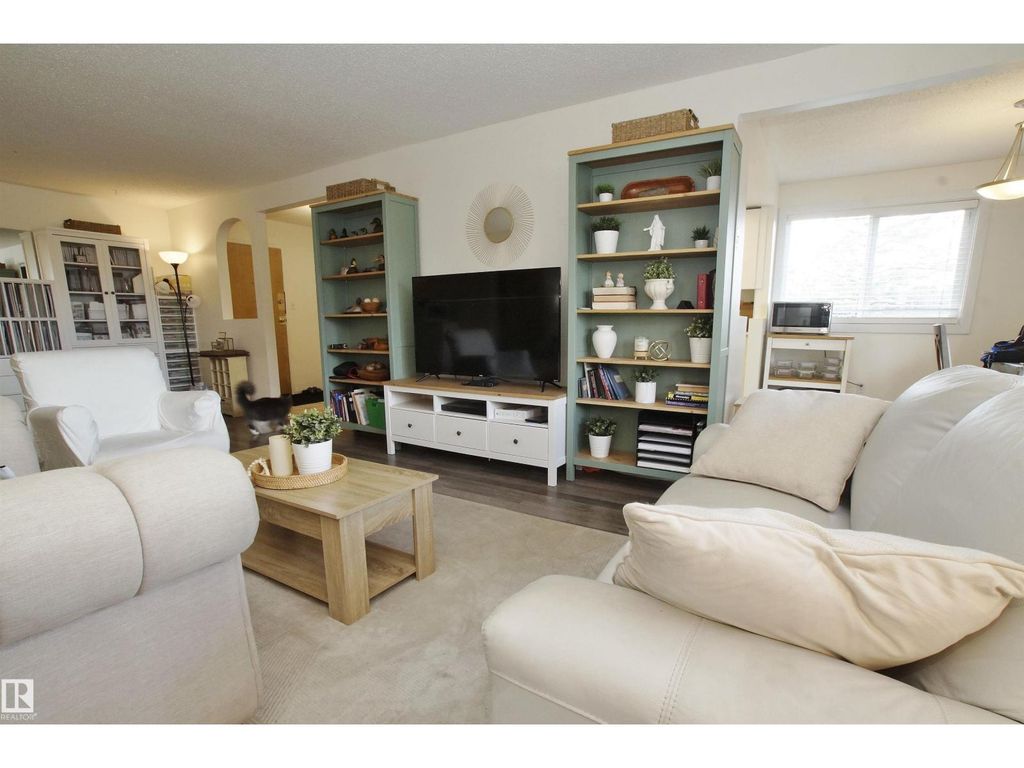 #235 4404 122 St Nw, Edmonton