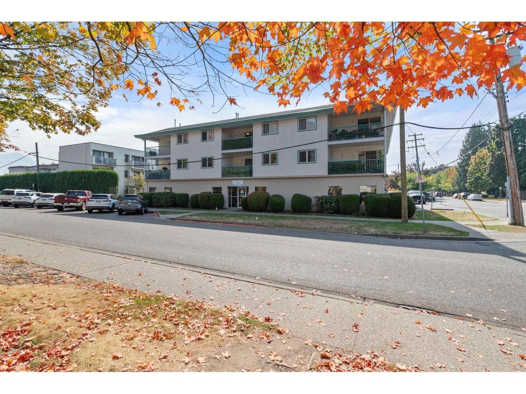 302 9006 Edward Street|chilliwack Proper West, Chilliwack
