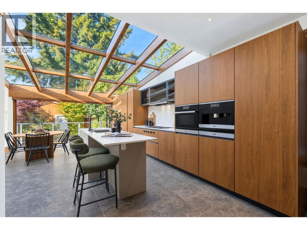 647 Prior Street, Vancouver