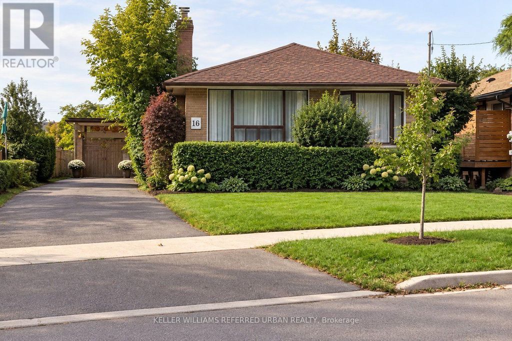 16 Carsbrooke Road, Toronto (etobicoke West Mall)