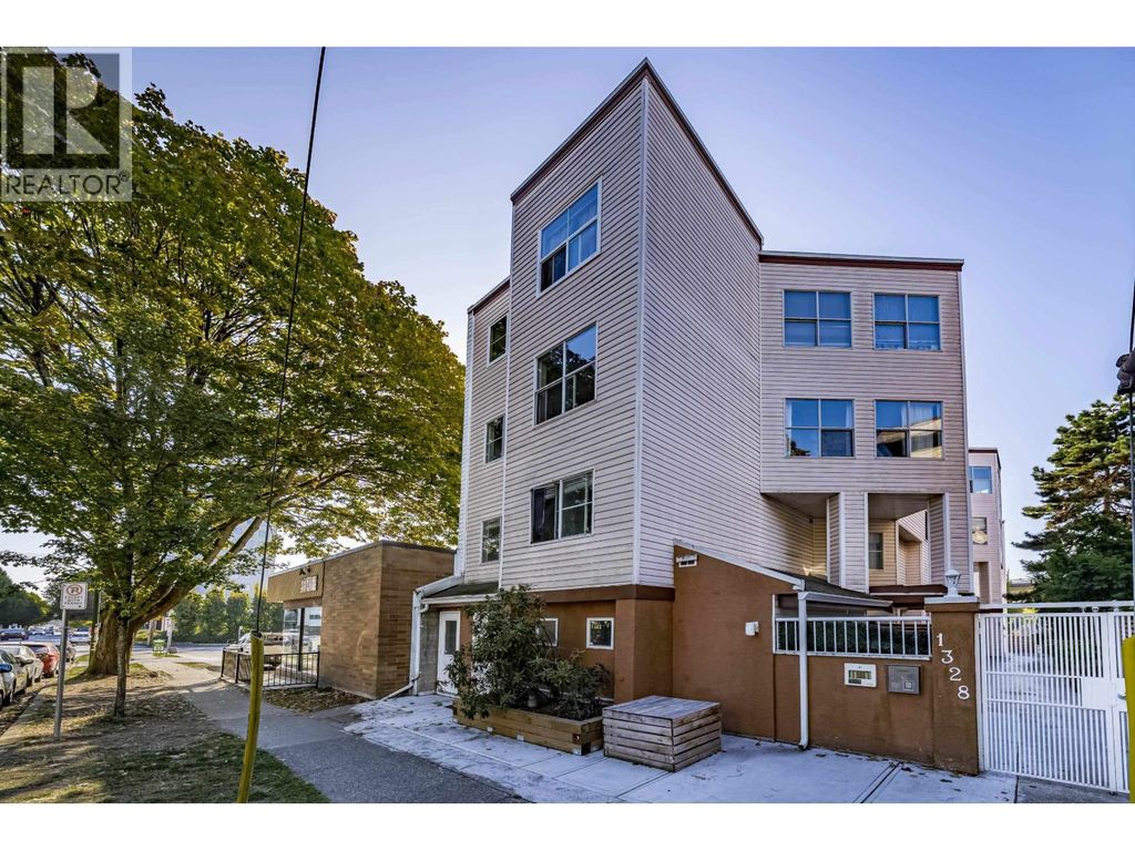 1 1328 W 73rd Avenue, Vancouver