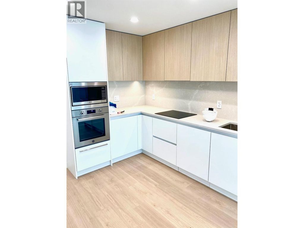 202 588 Harrison Drive, Coquitlam
