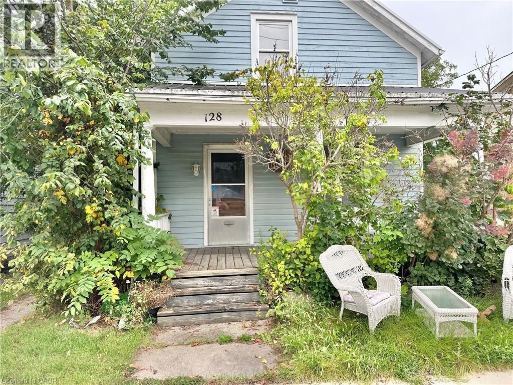128 Kent Street S, Simcoe