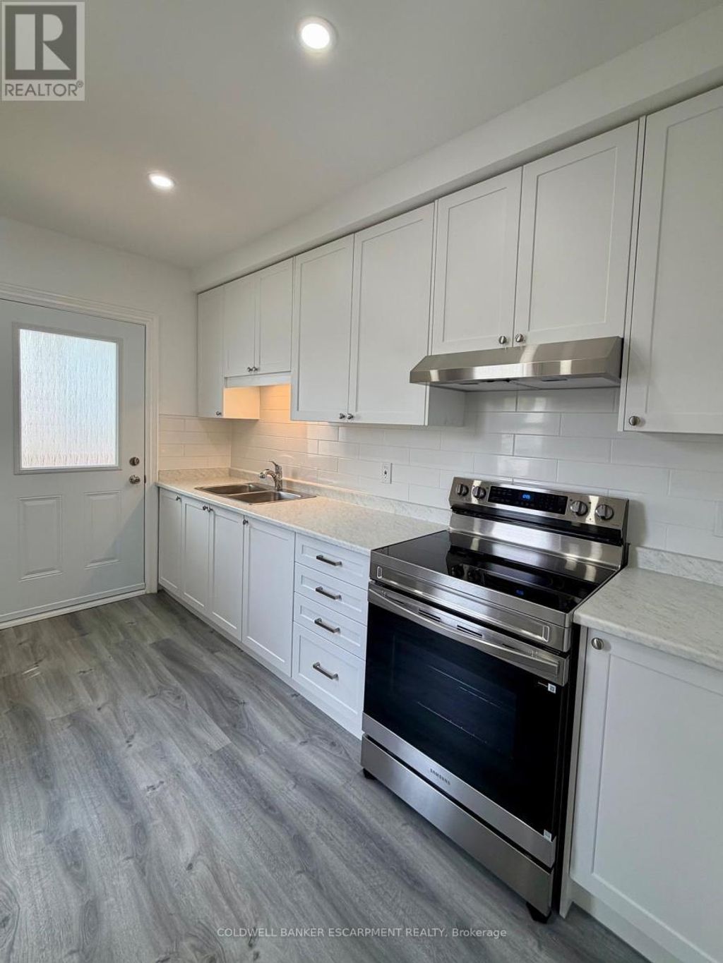 Apartment A - 5 Mill Street, Halton Hills (ac Acton)