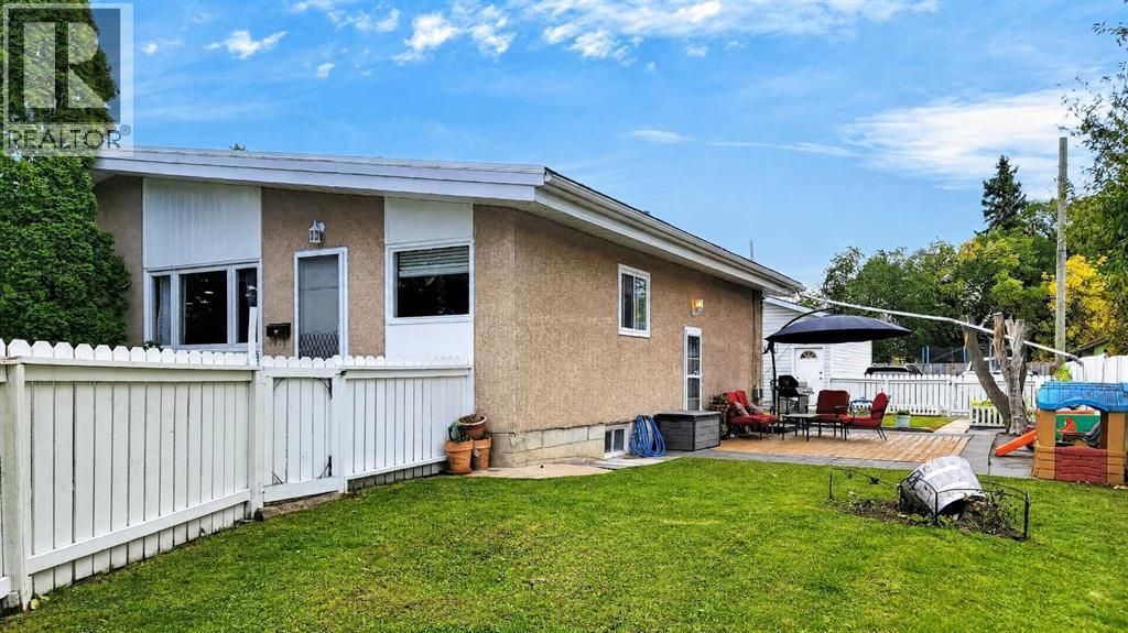 9908 86 Park Avenue, Grande Prairie