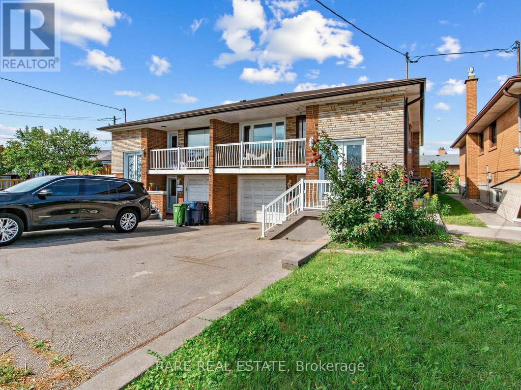 4 Hisey [basement] Crescent, Toronto (black Creek)