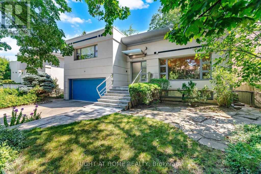 9 Saguenay Avenue E, Toronto (bedford Park-Nortown)