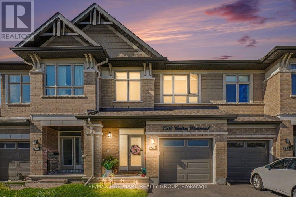 756 Cairn Crescent, Ottawa