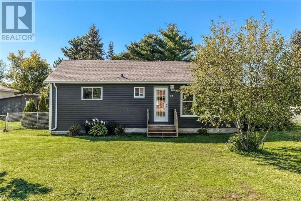 21 Roberta Avenue, Dowling